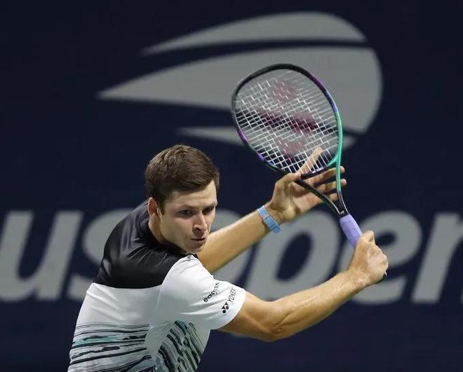 巴斯托尼 巴斯托尼