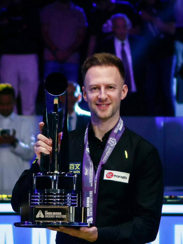 使他即使在 使他即使在