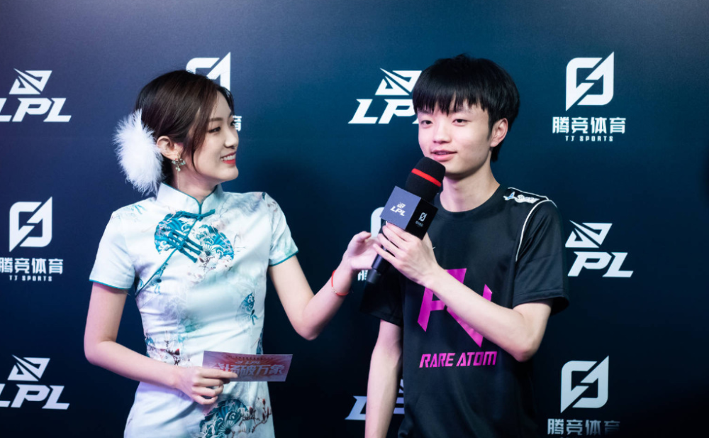 另一方面 另一方面