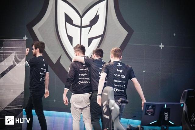 靠詹姆斯和 靠詹姆斯和