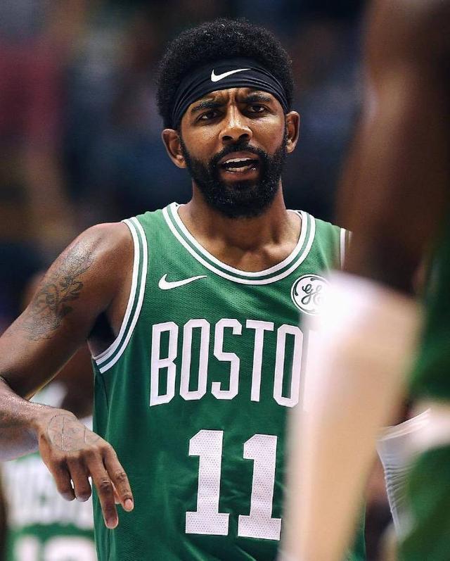 4日至4月 4日至4月