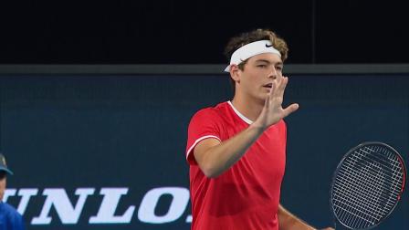 1青年球员 1青年球员