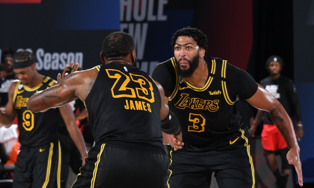 的高空轰炸 的高空轰炸