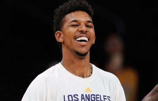 还是让比赛 还是让比赛